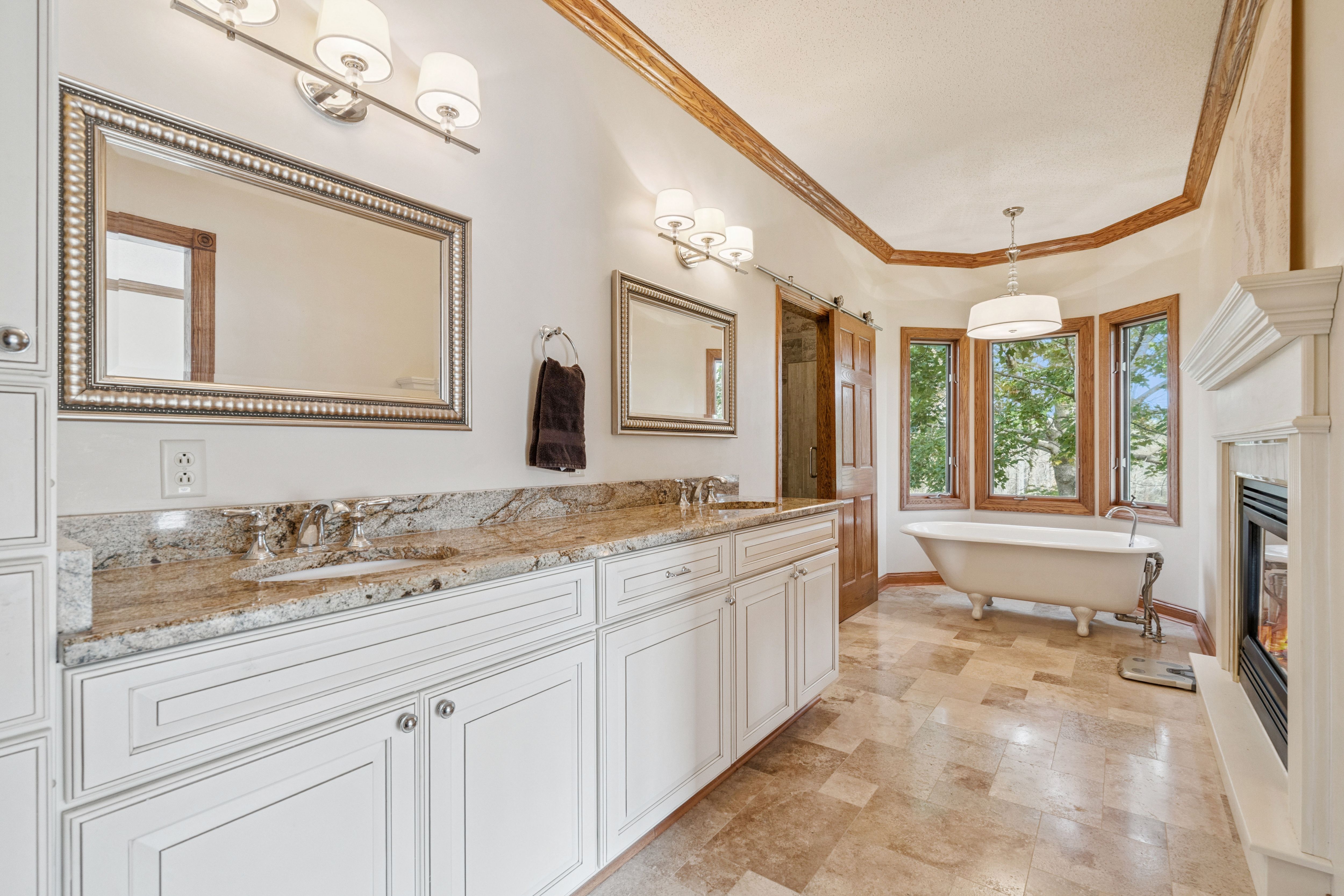 Listing Photo: 25-170 8370 County Hwy A